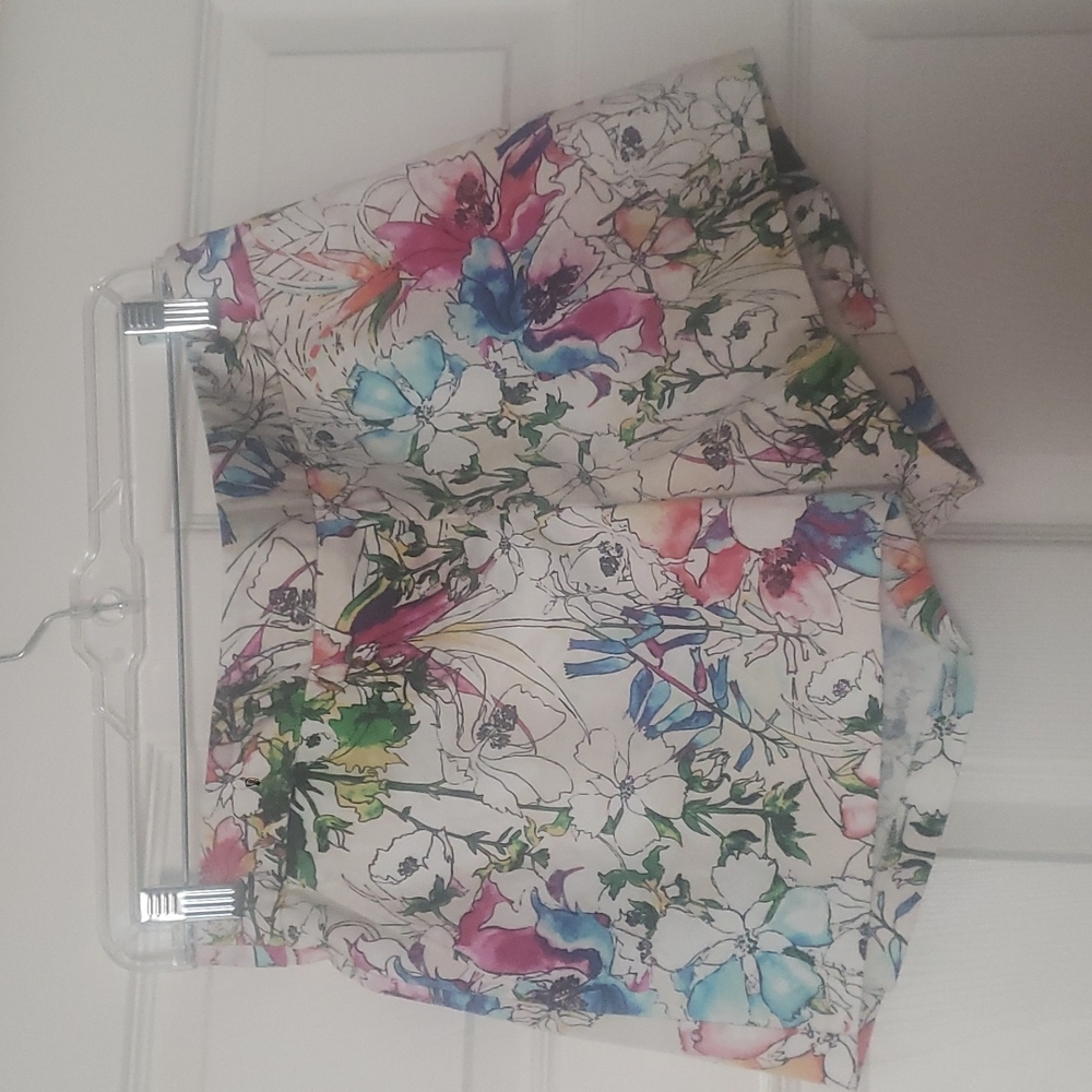 Express dressy short, patterned